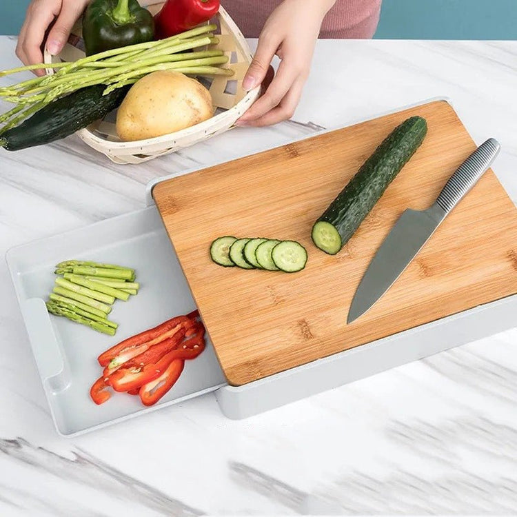 Large Bamboo Cutting Board - Mellies
